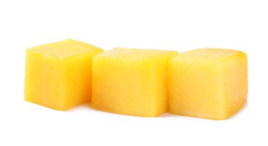 Beyaz izole taze sulu mango küpleri