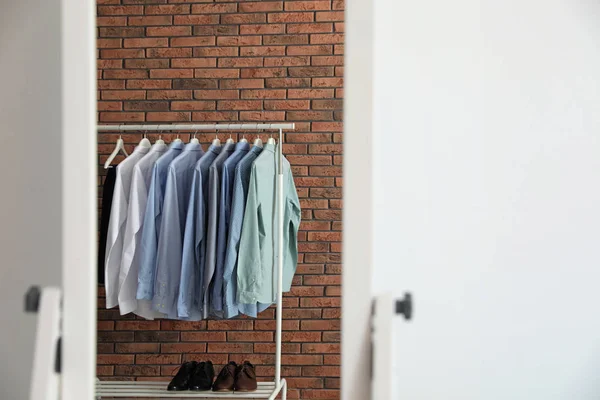 Reflection Wardrobe Rack Men Clothes Brick Wall Mirror Home Space — Stock Photo, Image