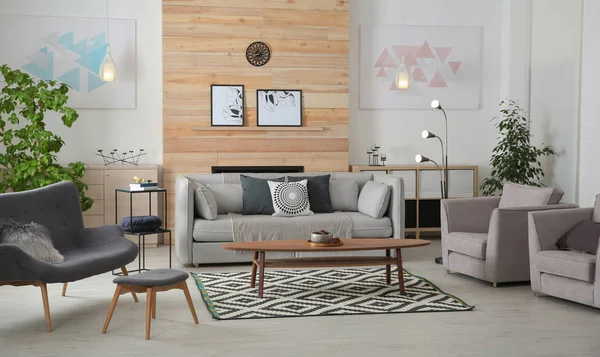 Şık salon iç rahat ve dekoratif elemanları