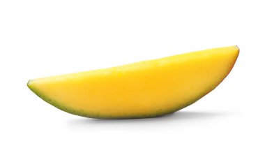 Taze sulu mango dilim beyaz izole