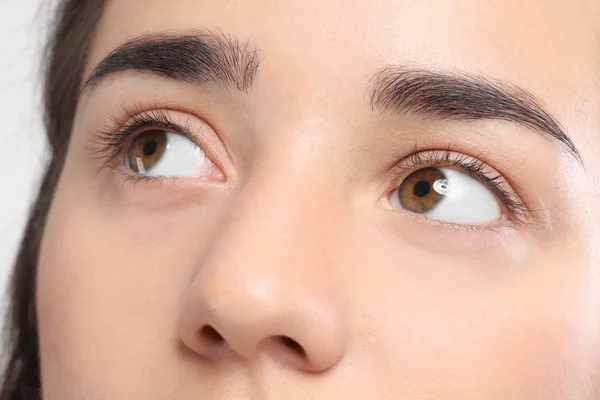 Young Woman Beautiful Natural Eyelashes Closeup View — Stock Photo, Image