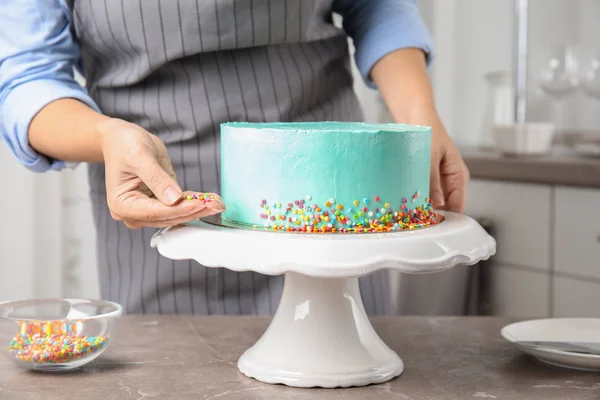 Woman Decorating Fresh Delicious Birthday Cake Kitchen Closeup — Stock Photo, Image