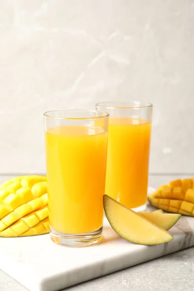 Verse Mango Drank Gesneden Fruit Tafel Ruimte Voor Tekst — Stockfoto
