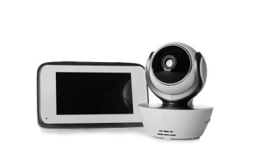 Bebek telsizi ve üzerinde beyaz izole kamera. CCTV ekipman