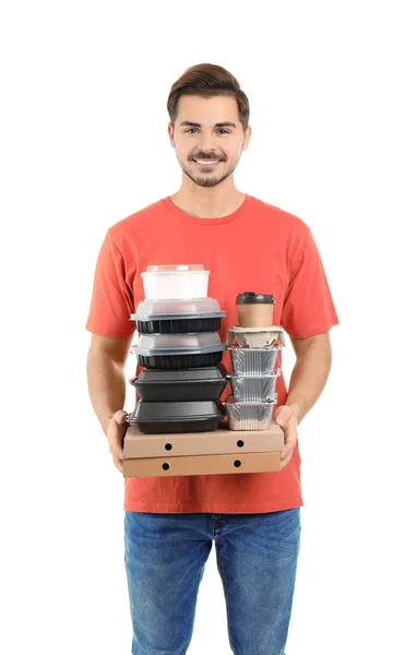 Jovem Mensageiro Com Caixas Pizza Recipientes Bebidas Fundo Branco Serviço — Fotografia de Stock