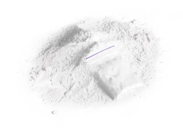 Kokain Toz Çanta Beyaz Zemin Üzerine Yığını — Stok fotoğraf