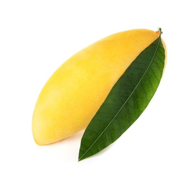 Mango Fresco Maturo Con Foglia Verde Isolata Bianco — Foto Stock