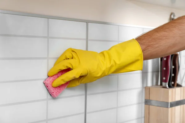 Man Cleaning Kitchen Wall Tiles Sponge Closeup — Stock Photo, Image