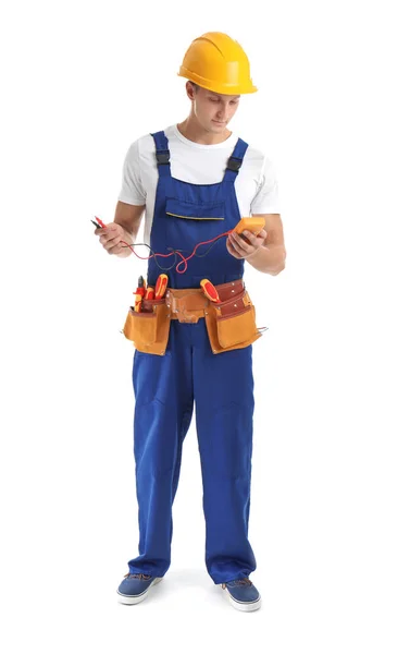 Elektriker Med Multimeter Bär Uniform Vit Bakgrund — Stockfoto