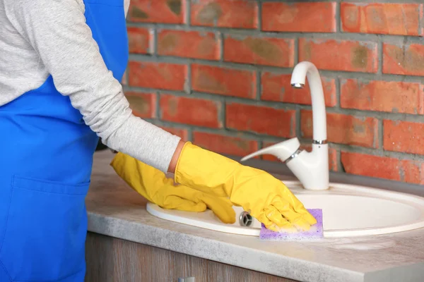 Woman Cleaning Kitchen Sink Sponge Closeup — Stock Photo, Image