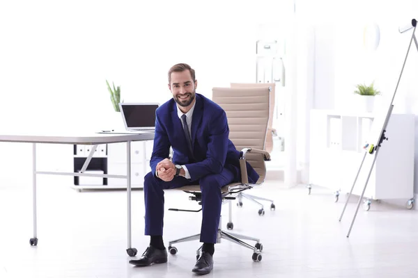 Young Businessman Sitting Comfortable Office Chair Workplace — Stock Photo, Image