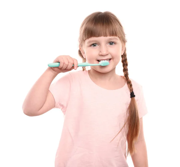 Kleines Mädchen Beim Zähneputzen Auf Farbigem Hintergrund — Stockfoto