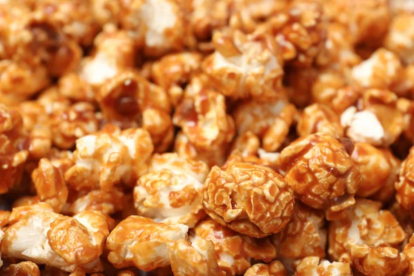 Zoete Heerlijke Caramel Popcorn Als Achtergrond Close — Stockfoto