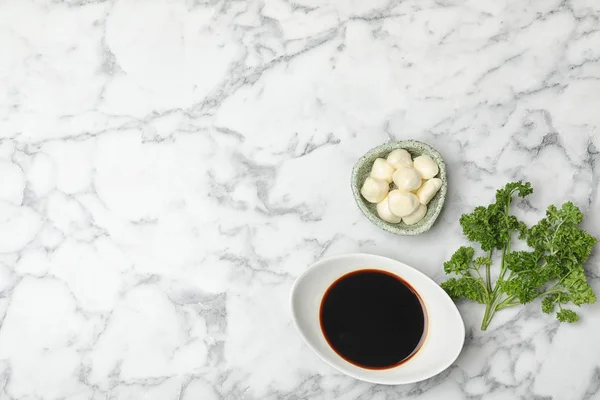 Composición Plana Con Vinagre Balsámico Salsa Carne Espacio Para Texto — Foto de Stock