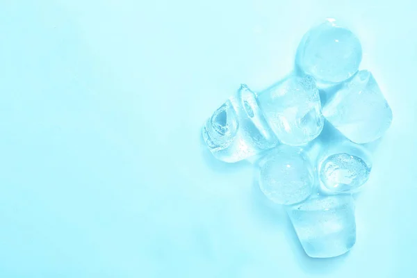 Melting Ice Cubes Color Background Top View Space Text — Stock Photo, Image