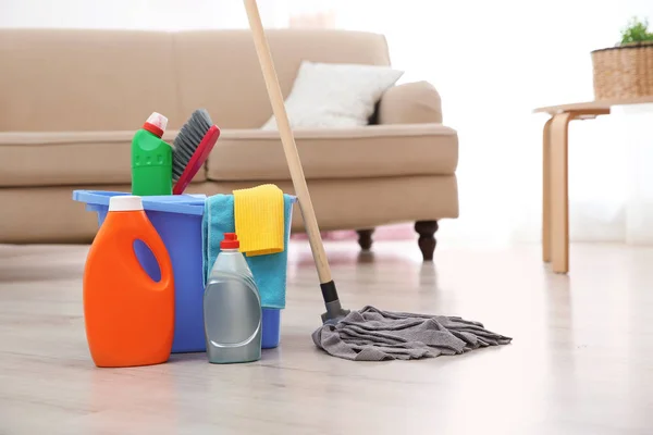 Mop Detergenten Vloer Woonkamer Ruimte Voor Tekst Schoonmaak Service — Stockfoto