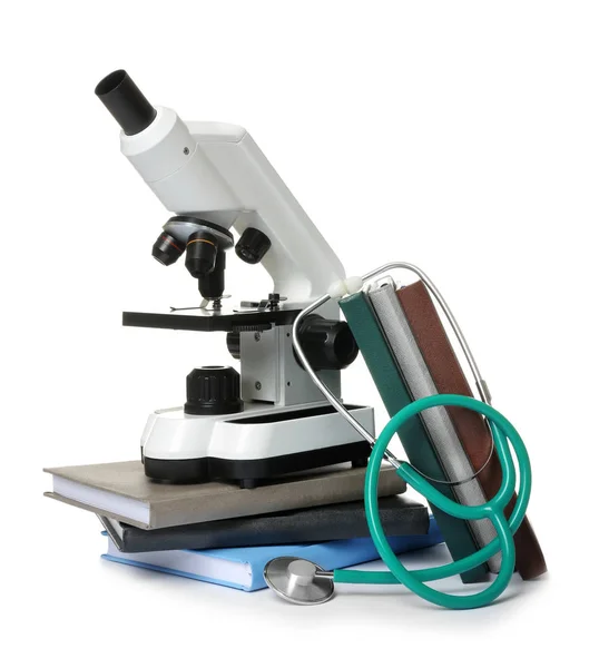 Mikroskop Stetoskop Knihy Izolované Bílém Studenti Medicíny Věci — Stock fotografie