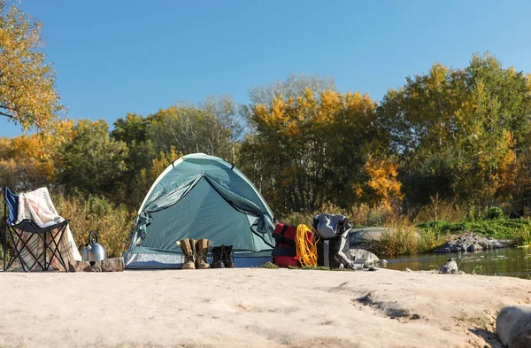 Uppsättning Utrustning Nära Camping Tält Utomhus — Stockfoto