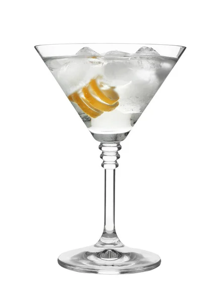 古典的なマティーニ カクテル アイス キューブと白い背景の上のレモン風味のグラス — ストック写真