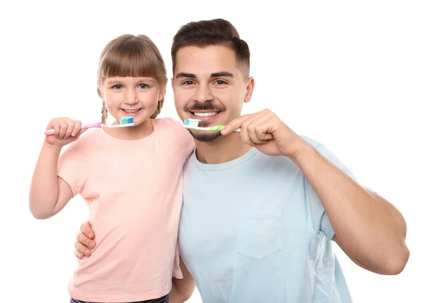 Маленька Дівчинка Батьки Чистять Зуби Разом Біля Дзеркала Ванній Вдома — стокове фото