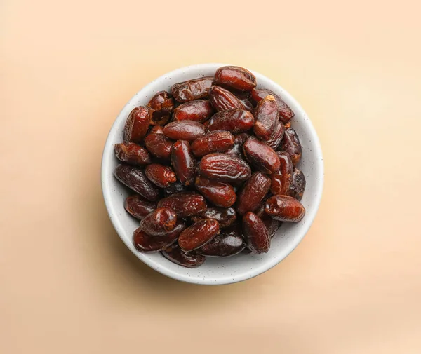 Bowl Sweet Dried Date Fruits Color Background Top View — Stock Photo, Image