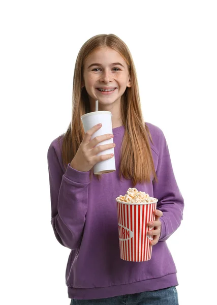 Emotionele Tienermeisje Met Popcorn Tijdens Bioscoop Toon Witte Achtergrond — Stockfoto