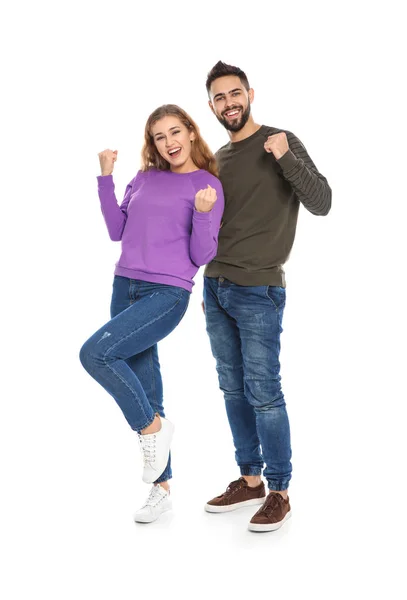 Jóvenes Felices Celebrando Victoria Sobre Fondo Blanco — Foto de Stock