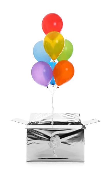 Подарочная Коробка Воздушными Шарами Изолированными Белом — стоковое фото