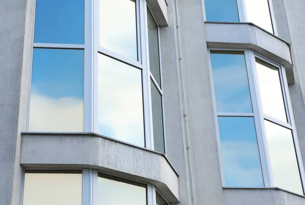 Moderno Edificio Oficinas Con Ventanas Polarizadas Arquitectura Urbana — Foto de Stock