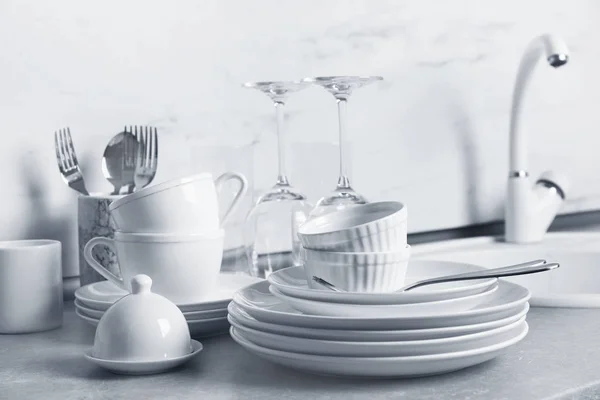 Set Clean Dishes Cutlery Kitchen Counter — Stock Photo, Image