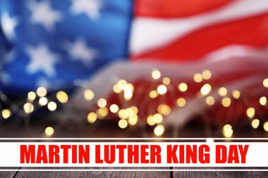 ABD ve parlayan ışıklar bulanık bayrağı. Martin Luther King günü için poster