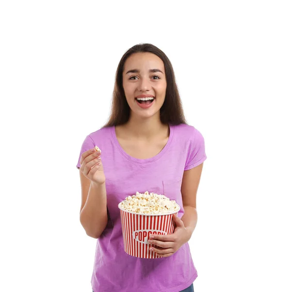 Frau Mit Popcorn Während Kinoshow Auf Weißem Hintergrund — Stockfoto