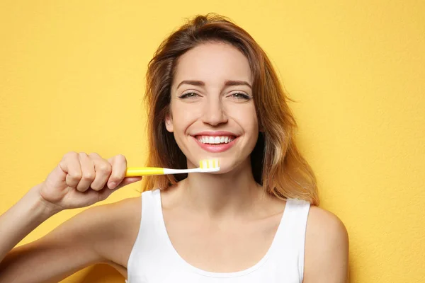 Portrait Young Woman Toothbrush Color Background — Stock Photo, Image