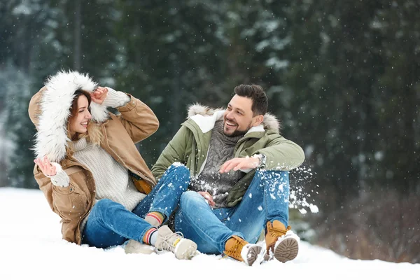 Esquiadora Pista Estación Espacio Para Texto Vacaciones Invierno — Foto de Stock