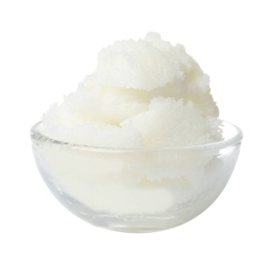 Shea yağı üzerinde beyaz izole kase