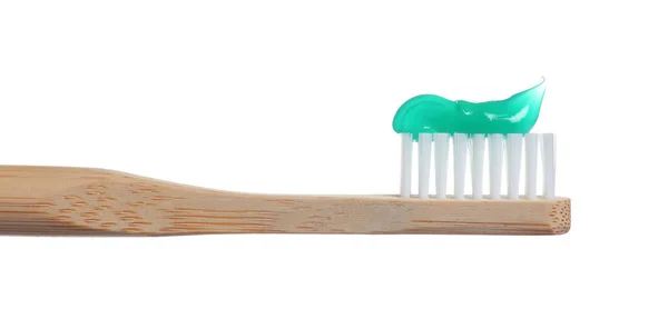 Escova Dentes Madeira Com Pasta Isolada Branco — Fotografia de Stock