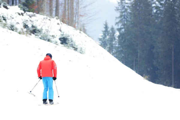 Skiër Helling Resort Ruimte Voor Tekst Wintervakantie — Stockfoto