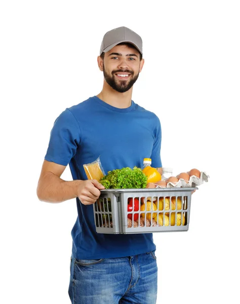 白い背景の上に新鮮な食材が付いているバスケットを抱きかかえた 食品の配達サービス — ストック写真