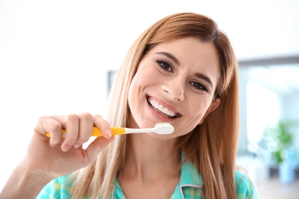 Portrait Woman Toothbrush Bathroom Personal Hygiene — Stock Photo, Image