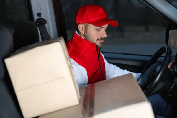 Entrega Uniforme Con Parcelas Coche — Foto de Stock