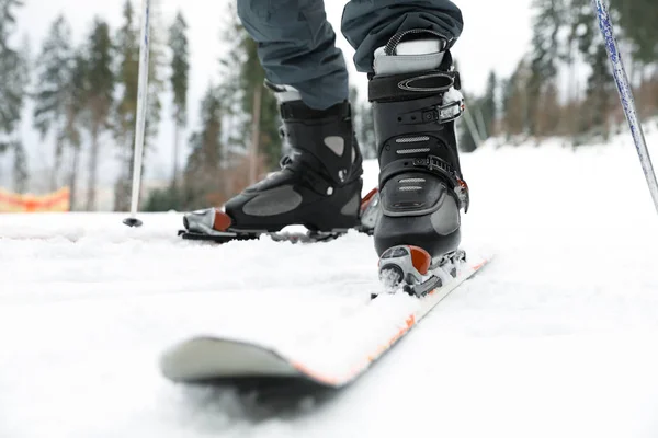 Skifahrer Hang Skigebiet Nahaufnahme Winterurlaub — Stockfoto