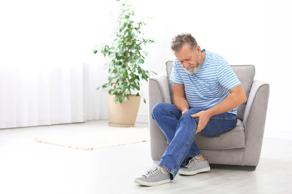 Senior Man Suffering Knee Pain Home Space Text — Stock Photo, Image