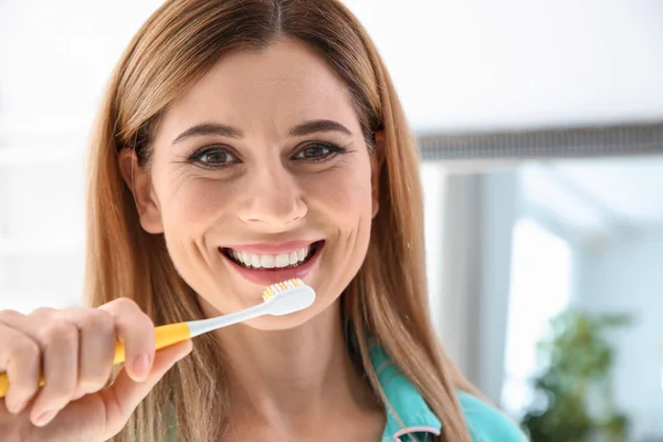 Portrait Woman Toothbrush Bathroom Personal Hygiene — Stock Photo, Image