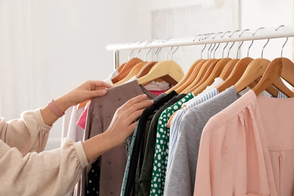 Woman Choosing Clothes Wardrobe Rack Closeup — Stock Photo, Image