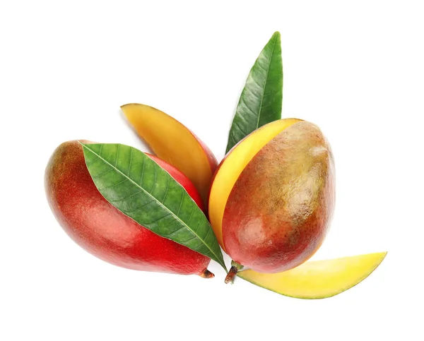 Deliciosos Mangos Maduros Sobre Fondo Blanco Vista Superior —  Fotos de Stock