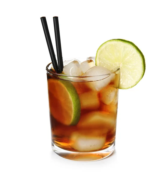 Glas Cocktail Met Cola Ijs Gesneden Kalk Witte Achtergrond — Stockfoto