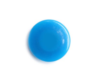 Beyaz arka planda, üstten görünüm parlak mavi plastik mıknatıs