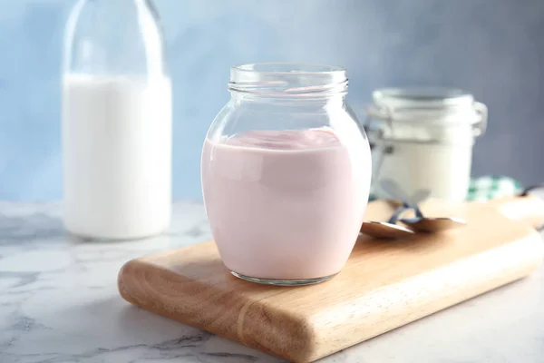 Glazen Pot Van Verse Yoghurt Tafel — Stockfoto