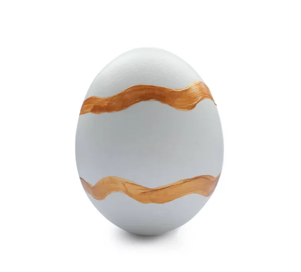 Παραδοσιακό Πασχαλινό Αυγό Διακοσμημένο Χρυσό Χρώμα Άσπρο Φόντο — Φωτογραφία Αρχείου