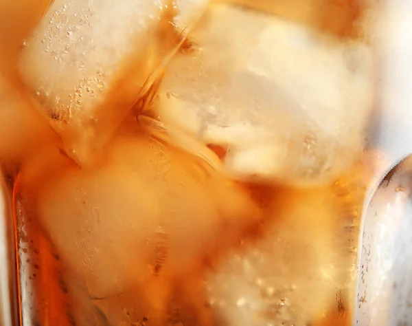 Copa Sabrosa Cola Refrescante Con Cubitos Hielo Primer Plano — Foto de Stock